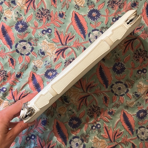 Beautiful PERRIN statement peace wallet/clutch. Excellent condition. - Picture 2 of 7